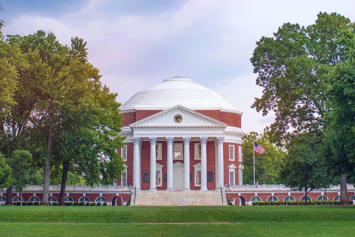 mackenziebeav1's tweet photo. blessed to be attending UVA💙#wahoowa #UVA22 https://t.co/cXJa1w18oW