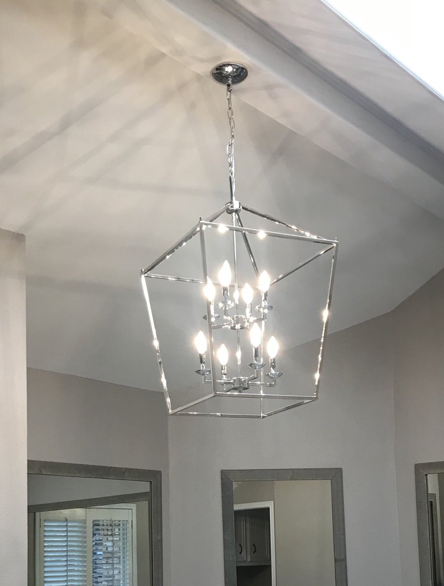 abikens's tweet photo. Should’ve taken a before. This fabulous light fixture absolutely changed the room! 👏🏼  Once again: small investment=huge upgrade.  #designadvice @Wayfair https://t.co/zJKsQgMoNE