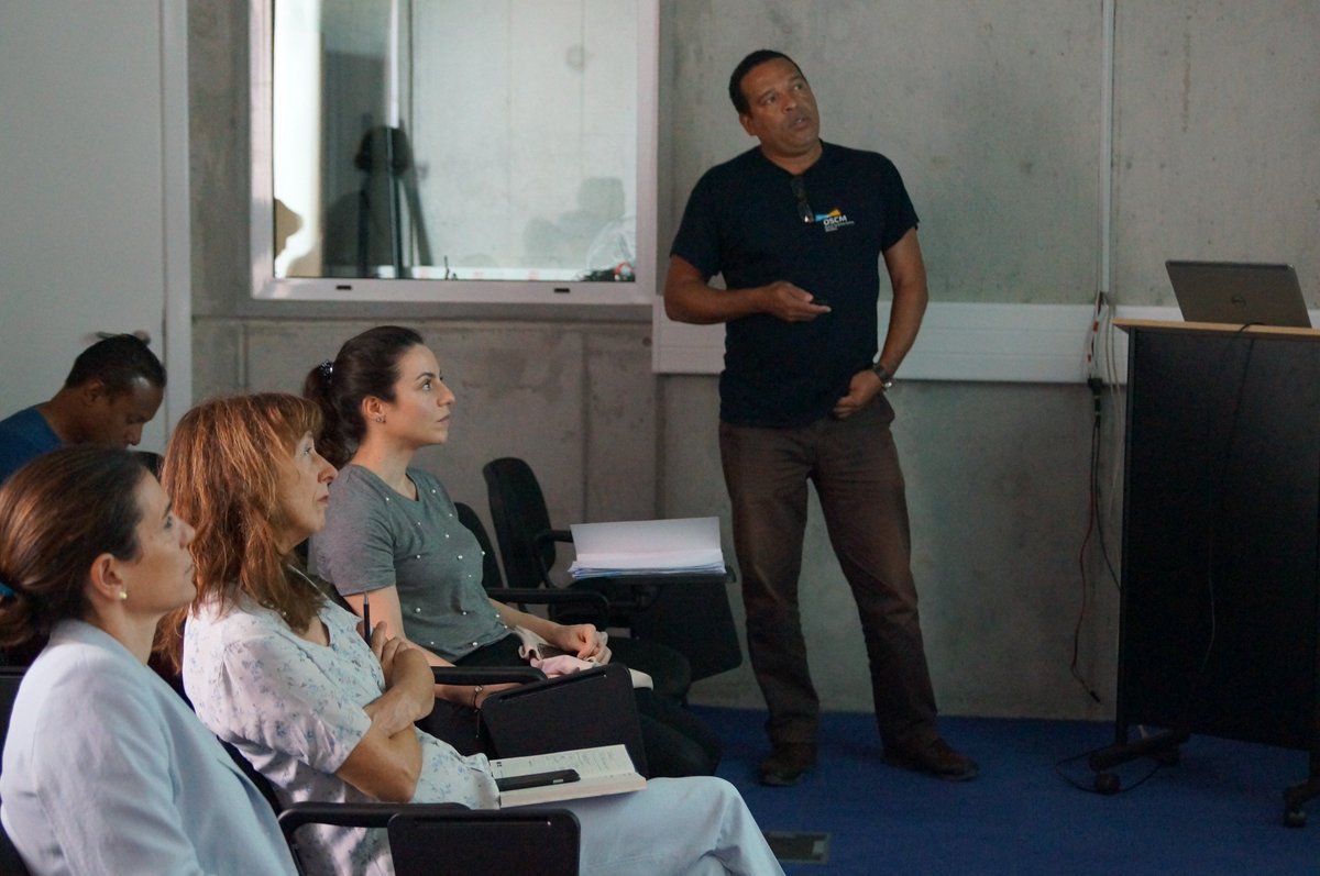 OSCM_'s tweet photo. A delagation from the @EU_Commission Directorate for Research and Innovation has visited #OSCM today. Initial funding from the EU 11 years ago can be seen as the major cornerstone for the Cape Verde Ocean Observatory #CVOO and #OSCM @CaboVerde_Gov https://t.co/3Sajb0gl7V
