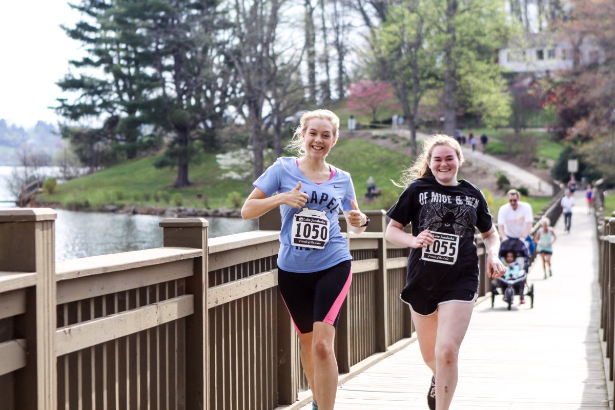 Lake_Junaluska's tweet photo. Save the date for the Friends of the Lake 5K Run & Walk on Saturday, March 31. It's never too early for a few warm up runs around the Walking Trail! #lakejunaluska #5k #friendsofthelake #funrun #easter #easterun #easter5k https://t.co/3E0xtRP1a1 https://t.co/EpDTdgHEvo