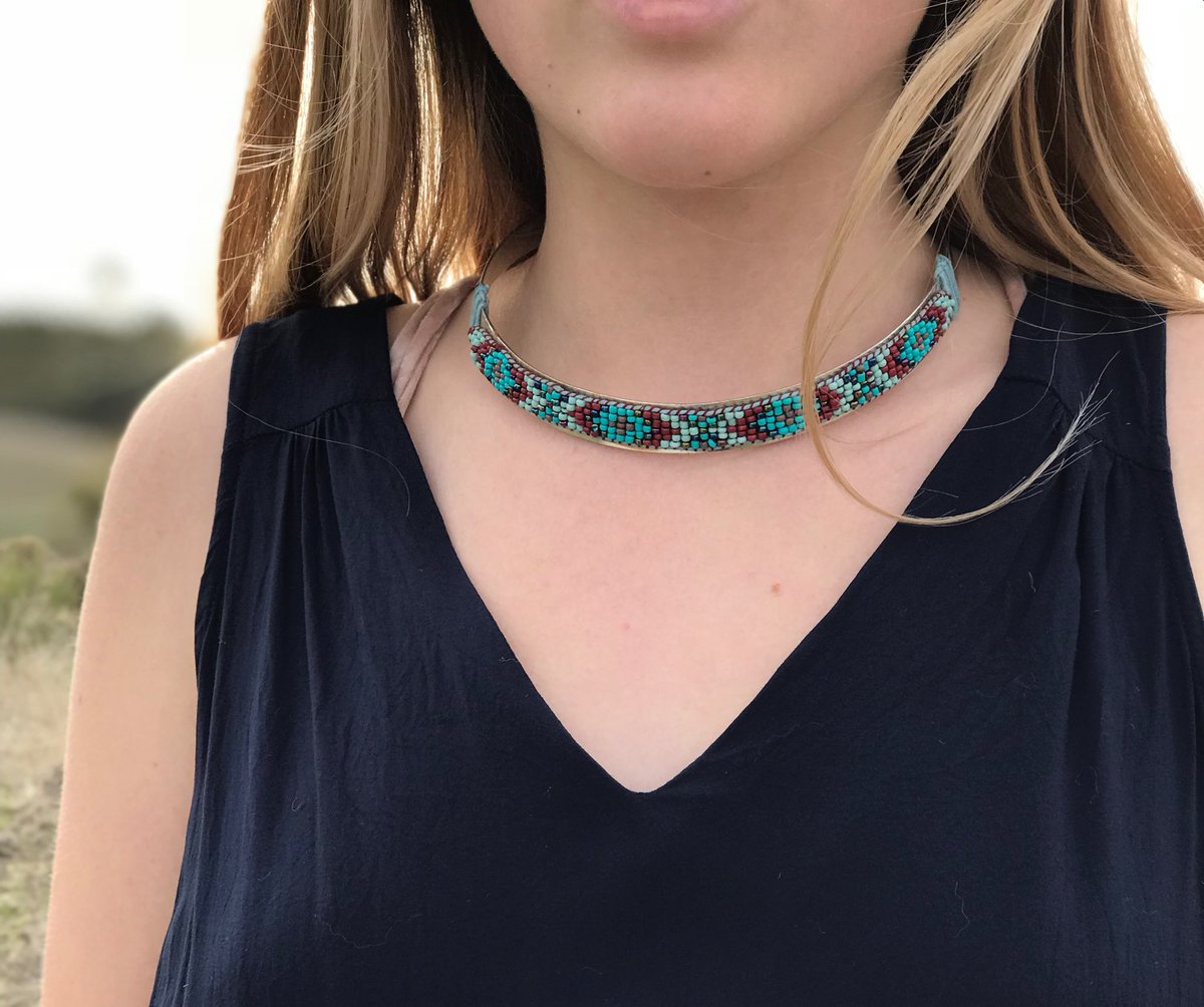 retweet! If you love statement pieces like this necklace!!🌿