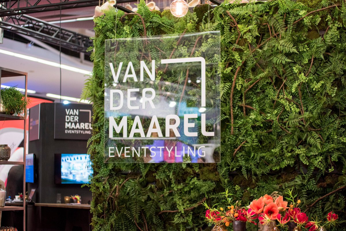 BeSpaced's tweet photo. Best of the BEST OF EVENTS #boe18 Wir freuen uns schon auf das nächste Jahr #boemesse #westfalenhallen #mice #eventprofs #bespaced #meetdifferent #vandermaarel #thespeedos #danielfromme https://t.co/6cV4gBIfrm