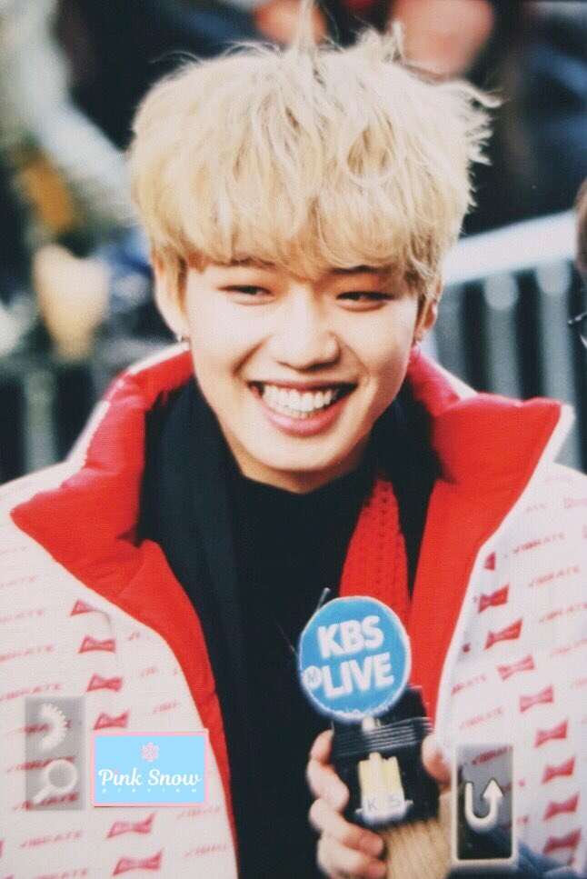 PinkSnow1225's tweet photo. 180126 뮤뱅출근 #MXM  #임영민 💕 https://t.co/GPBagZpkKp