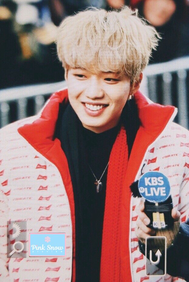 PinkSnow1225's tweet photo. 180126 뮤뱅출근 #MXM  #임영민 💕 https://t.co/GPBagZpkKp