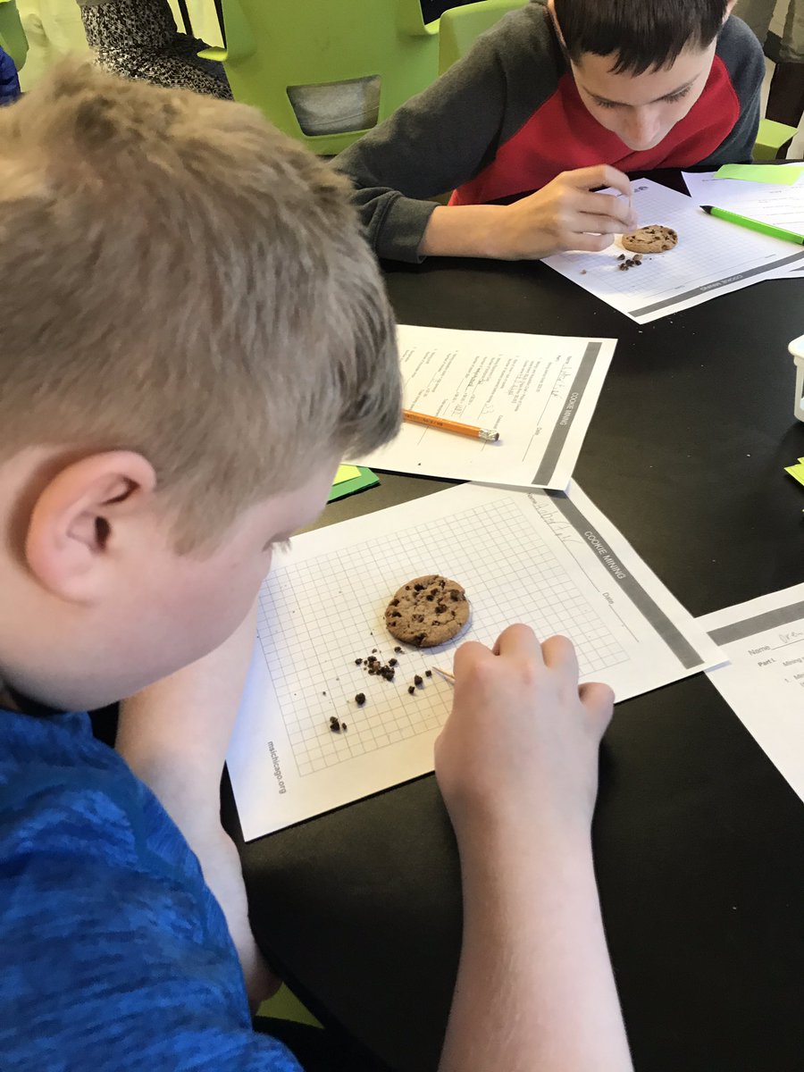 MJonesLime's tweet photo. Cookie Mining for Minerals ... followed by a visit from the EPA. Learning about land reclamation! #miningisfun #LimeTeam @WISWillard https://t.co/bNFAtOv5j7