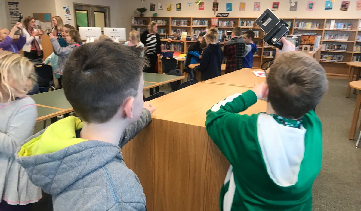 USchools_3Y's tweet photo. We had an exciting afternoon exploring sea creatures in an augmented reality environment! Thanks @GoogleForEdu!#GoogleExpeditions #AR https://t.co/th7VJMQbxx