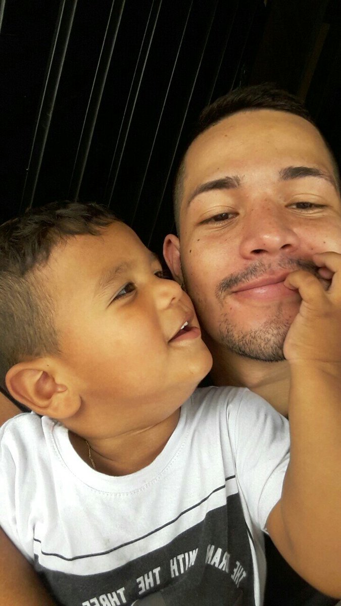 AlejandroMH31's tweet photo. Toto❤ https://t.co/PWNe48XHaf