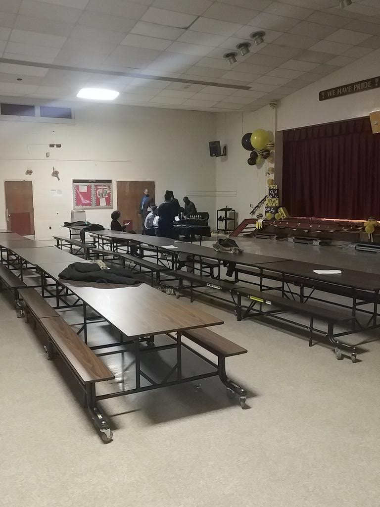 Lead_instruct's tweet photo. Kicking off the 2018 DDEMS spelling bee!!
#RELArocks!!
@DDEMSEagles https://t.co/8hUbHMrSAj