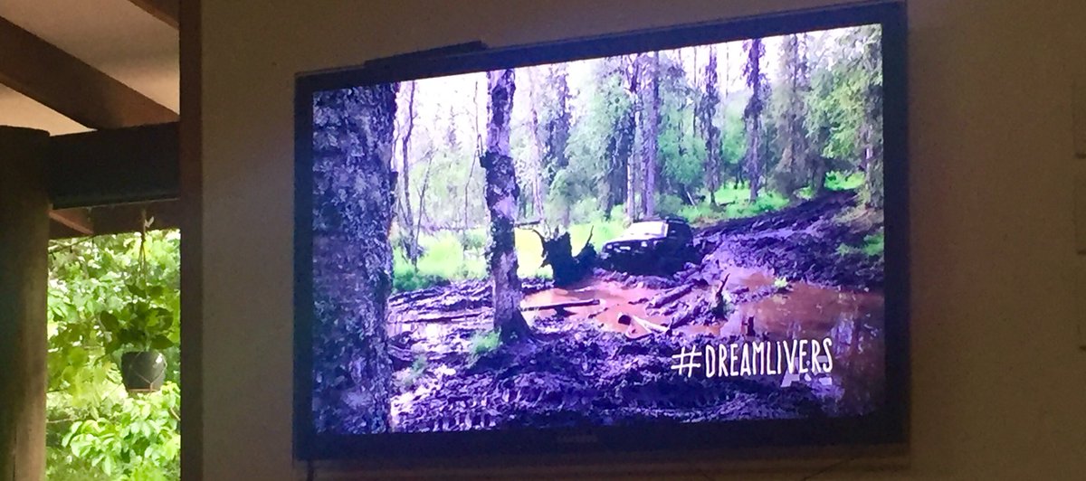 Hello #AussieDreamLivers on Australia Day 📺🇦🇺 Seems appropriate! @Alo_Baker <a href="/Dreamlivers/">Aussie Dreamlivers</a> #AustraliaDay2018