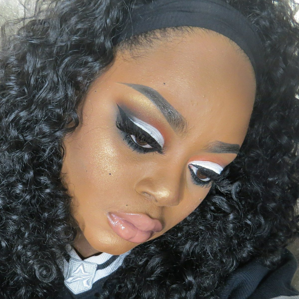 modadavitamua's tweet photo. @MADBLACKTHOT 💗🗣 Hey makeup artist from TORONTO/GTA .. on YouTube MD Beauty https://t.co/8JJffaX1ek .. all other socials are modadavitamua .. https://t.co/NJEhRzwWV6