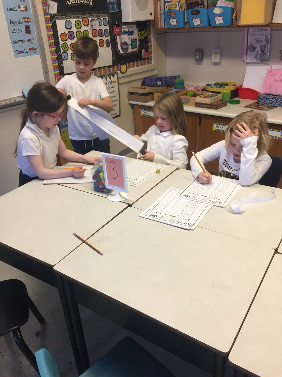 MissSacrey's tweet photo. Some play based learning in our class today. ‘Library Mouse’ meet the author, was a hit! Making their own class library of mini books #mylittlesponges #smarties #weitersforlife #learningprovocations @NLESDCA @SFOAschool https://t.co/0SJg6gE3UX