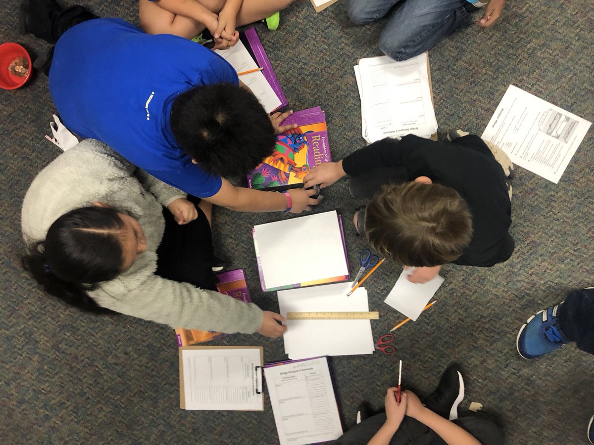heymrtran's tweet photo. Making paper bridges that support the weight of pennies using @MysterySci in the classroom today https://t.co/sFxvDiv19J