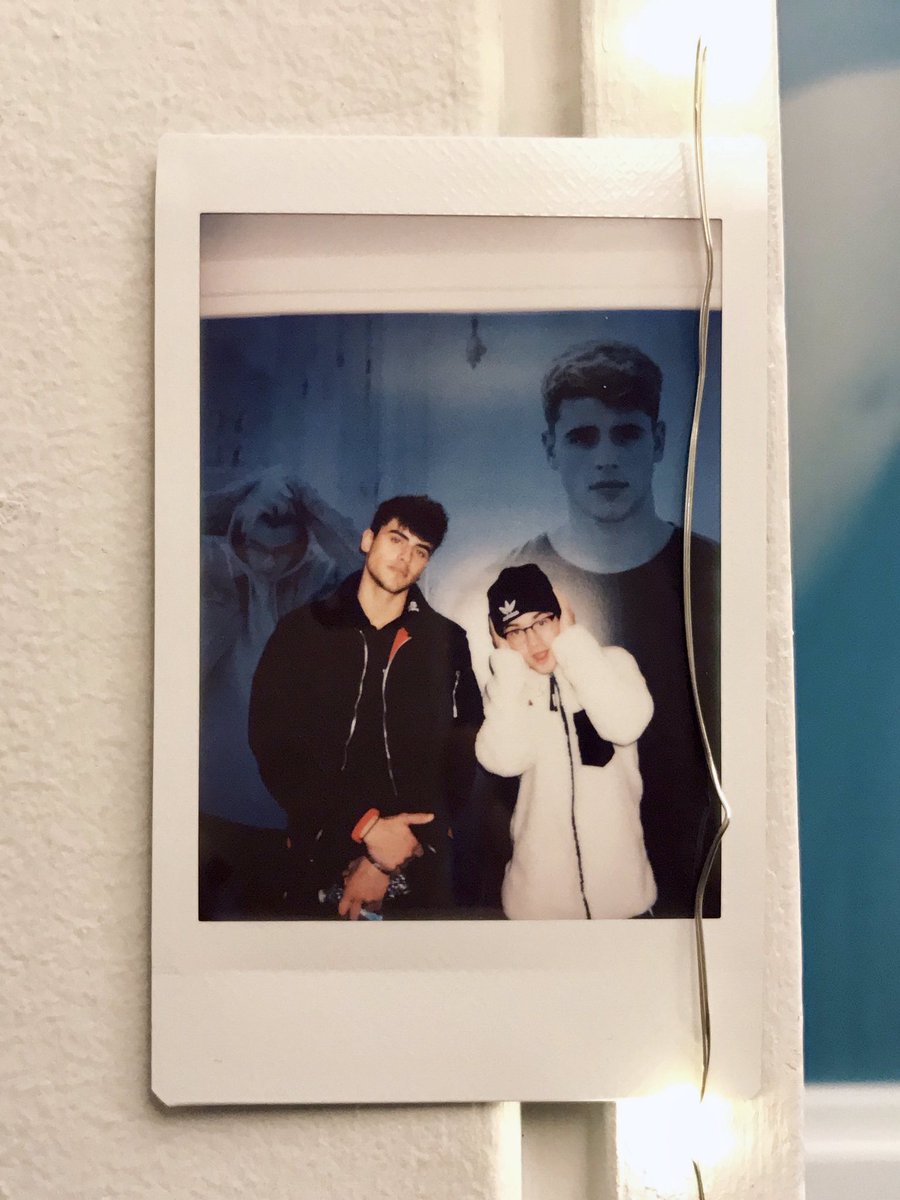 JVCKJ's tweet photo. 🙈 https://t.co/3fTTRESBAQ
