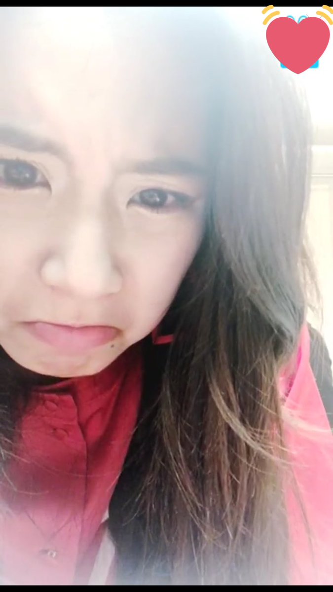 txj_fourthree's tweet photo. มีแฟนถามว่า"สูงขึ้นบ้างรึเปล่า" น้องก้อตอบว่า" ไม่สูงขึ้นเลยค่ะ" แล้วดูทำหน้า ฮรืออออ น้องงงงงง https://t.co/dixfIzPJ3r
