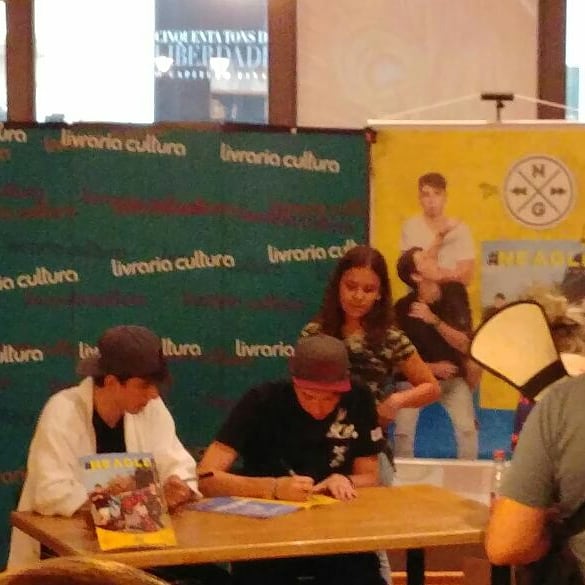 NewsNeagle's tweet photo. •Evento em Sp•
•24/01/2018•
@EagleTrindade 
@gabrielneox_ https://t.co/7vxzWiUcCv