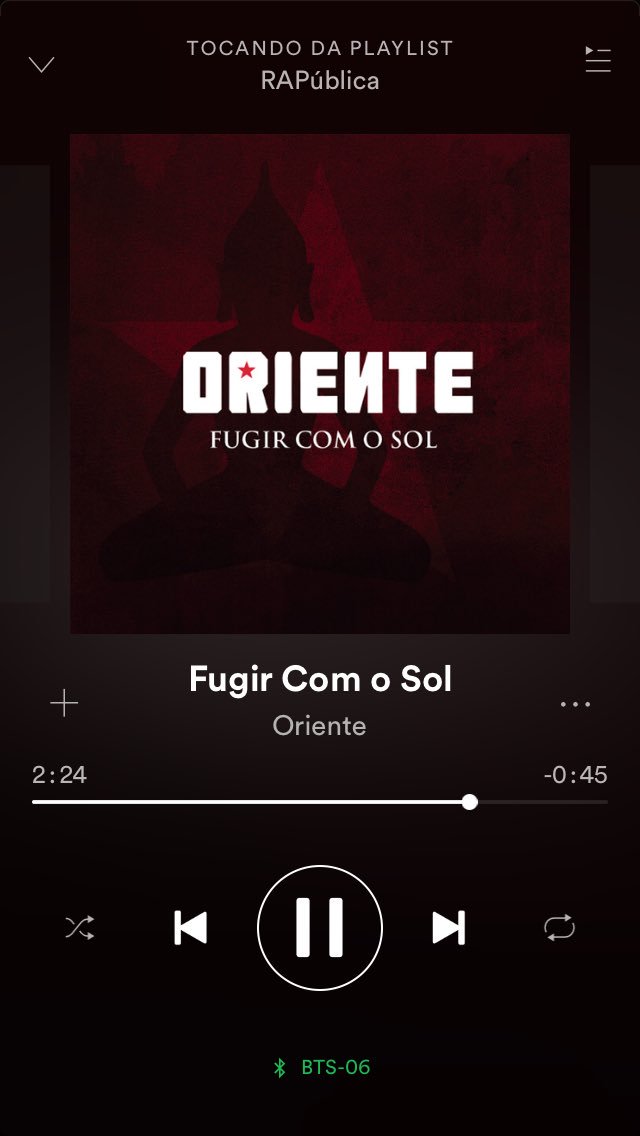 sarahkrlne's tweet photo. Aguardando alguém tornar essa musica realidade, não guento mais esse calor 24hrs https://t.co/m73z1wFobR