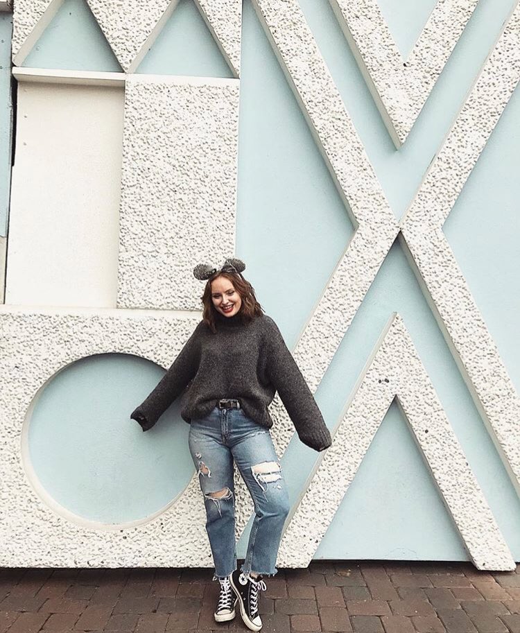 simplygeorgi10's tweet photo. #A3: my biggest piece of advice to anyone is ‘fake it till you make it’. Pretend to be confident and one day you will believe you are! I use to be so shy, and now that I have done this, I am confident in who I am and what I do! #FIDMClassroom @FIDM https://t.co/YlskmuzZQG