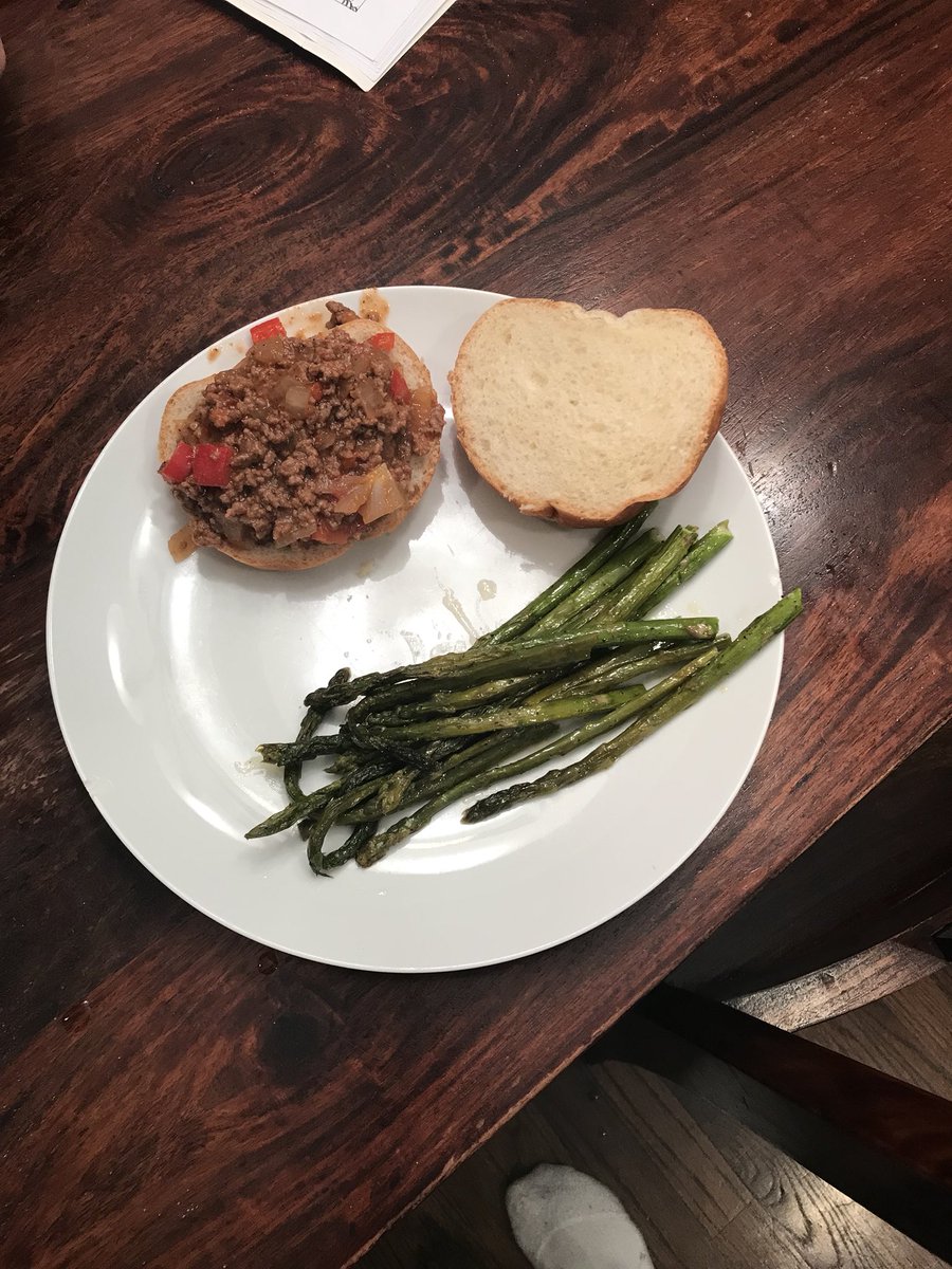 MELibrary201's tweet photo. Team@Anonymous. Challenge #10- Dinner tonight is asparagus and sloppy Joe’s. https://t.co/6iKijAUXJi #MEHSTweets https://t.co/N6FKebuJsg