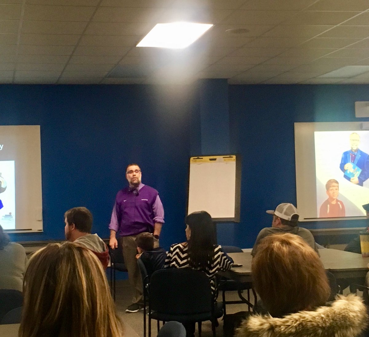 TannaGallaher's tweet photo. Full house tonight! #dyslexia #1in5 #WhyWISD #SpecialPrograms https://t.co/uYB9WFFxHM