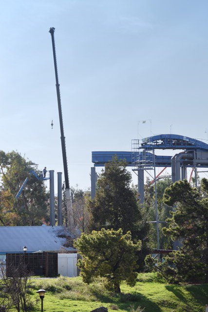 ACENorCal's tweet photo. Progress on the #LoggersRun deconstruction @CAGreatAmerica sadly continues to move ahead. 🌊 Thanks to @insidecga for sharing this photo with us. #RideWithACE #CGA #GreatAmerica #cagreatamerica #arrowdevelopment #arrowdynamics #legacyofarrow #logflume https://t.co/cucTJTaVrQ