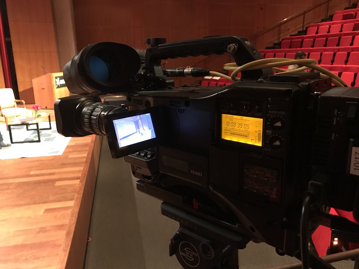ENGPHOTO's tweet photo. Setting up at @TheWWImuseum for a @cspan shoot for @cspanhistory #BoozyHistoryClub @CuriousEyePro #ErnestHemingway https://t.co/P3blKgEfQx