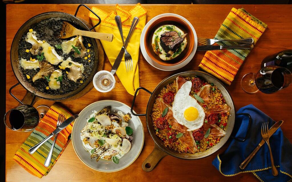 Happy Friday Junior 🍷🍽🥘
•
•
•
#tastethesix #tastetoronto #torontofoodie #tofoodies #torontofood #toronto #queenwest