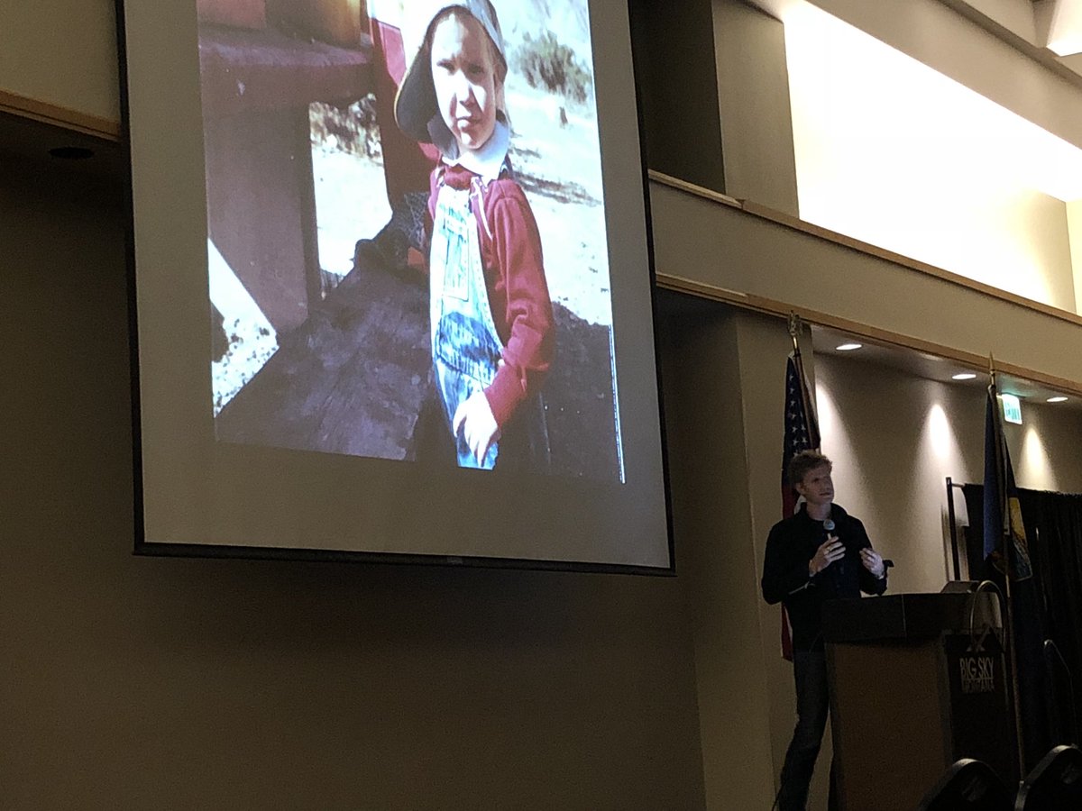 SelfStorageAssn's tweet photo. National Geographic adventurer and photographer @coryrichardsNG sharing his inspiring story at #SSASki18 https://t.co/nviqc63xPQ