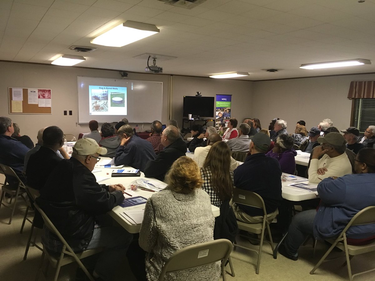 MSUextMWON's tweet image. Griffin Todd w/ @CommunitiesU and Steve Wilson w/ @help4wellowners opening up tonight’s MS Well Owner Network workshop in Tate County MS! #privatewell #water