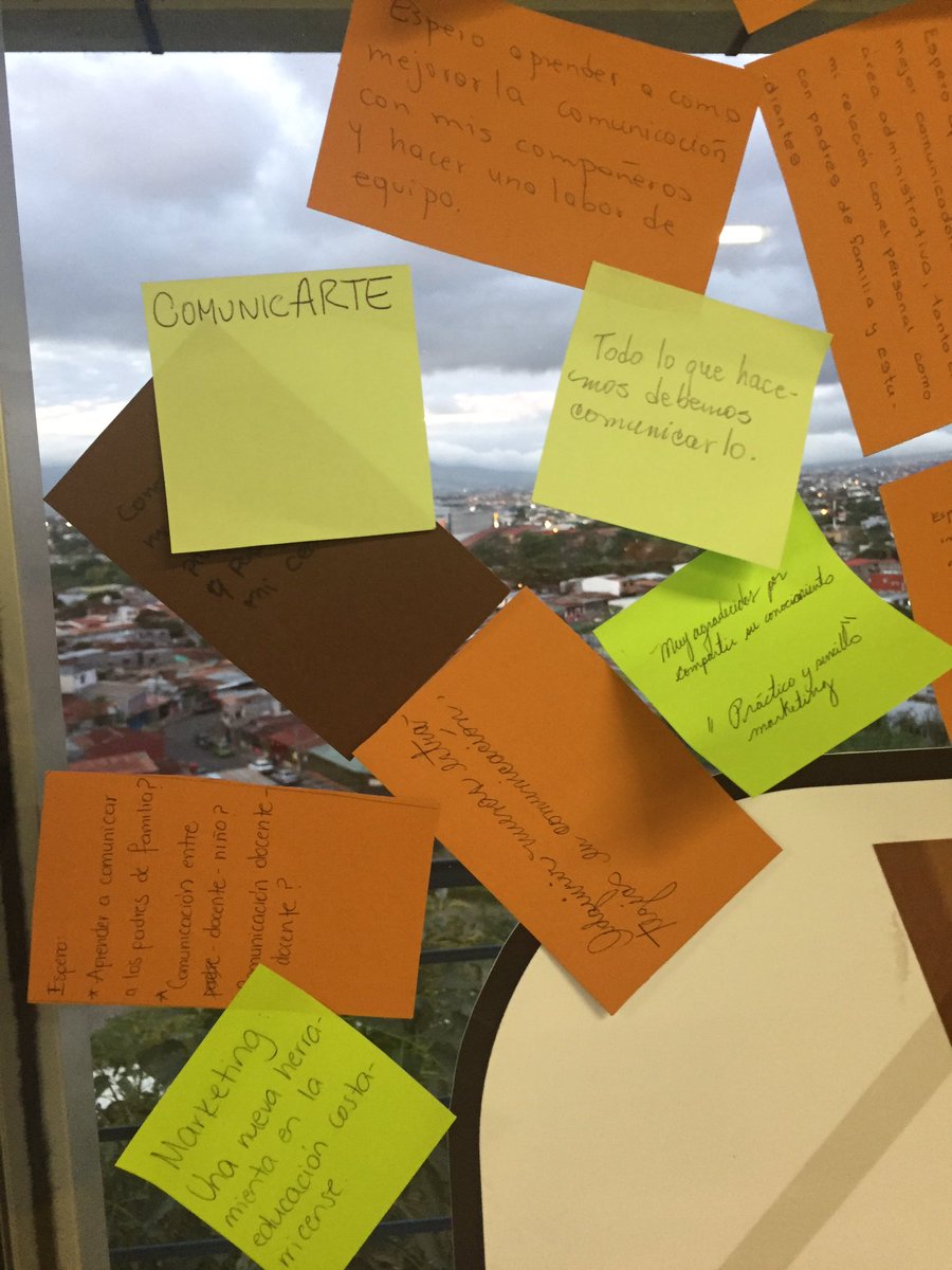 FernandoBoillos's tweet photo. Tras 4 horas de formación de Marketing Educativo a más de 45 directivos en #aulaspro en Costa Rica 🇨🇷 solo puedo decir ¡Gracias!! 😊 https://t.co/pIaV8m9ytK