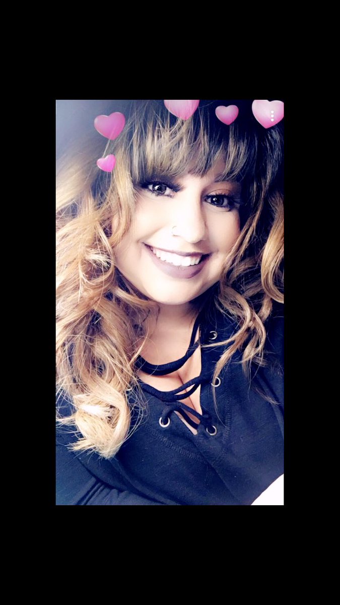 _MissIvey_'s tweet photo. So I did this thing today π
#IHaveBangs π https://t.co/Kt98JbvIoI