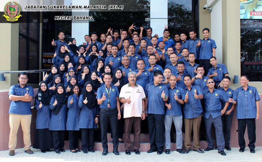 Wanshah436's tweet photo. Terima kasih@ Tuan @RazibSRBrians, @relapahang bagi peluang kpd kami @Suh_ila_ @Le_auza , Bnyk Ilmu Yg dpt,  #RELANegeriPahang https://t.co/JqYe2Uz4Mg