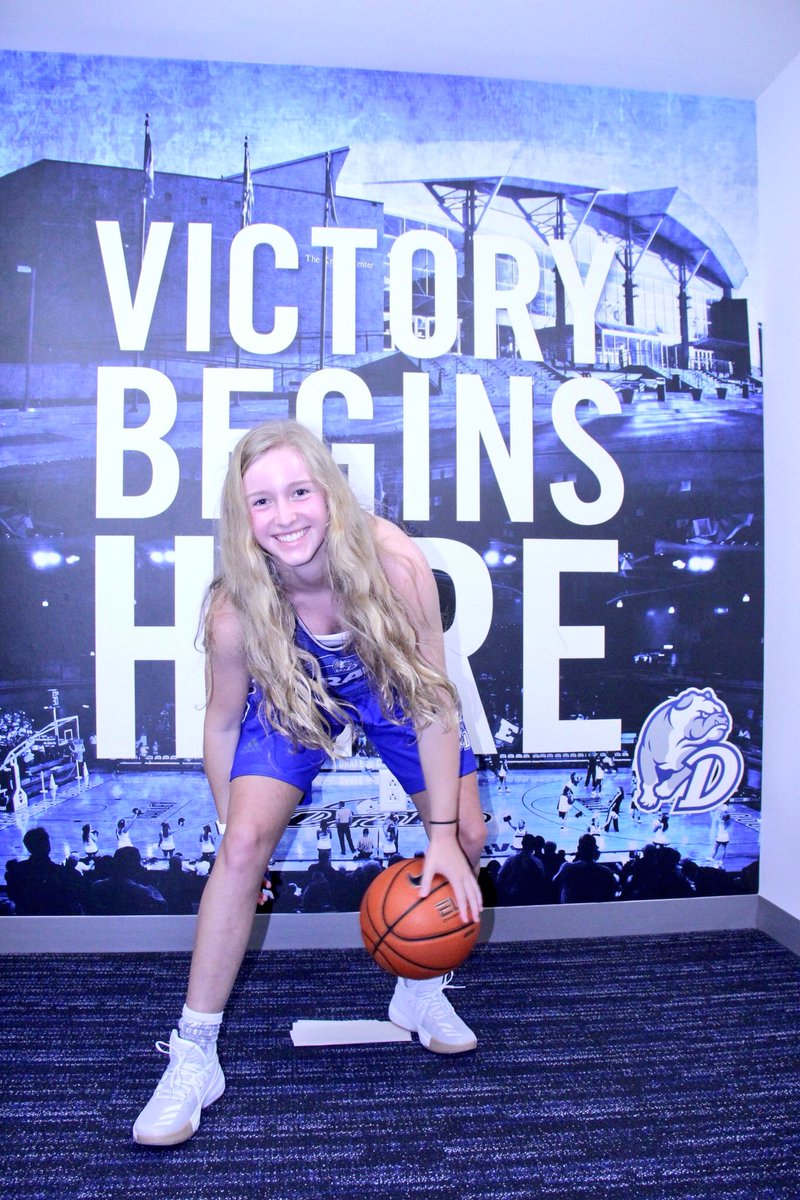 TopSpeedLLC's tweet photo. Congratulations to TopSpeed athlete Sarah Beth Gueldner, for breaking the single-game scoring record at Olathe Northwest in a 30-point effort during the Ravens win over Kapaun.

SB, a Drake University commit, also plays for @MVEclipseBball in addition to ONW. https://t.co/Flf1FnmGH5