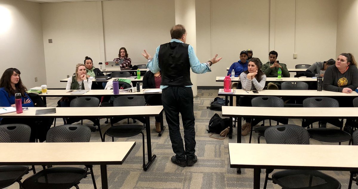 gz_'s tweet photo. Always fun to have the highly engaging @maccabeepr founder Paul Maccabee speaking to our #comm481 students tonight! @MetroPRMajors @Choose_Metro @MetroCLA #PRcreativity #DrRuth #OfficeMax #GiantRubberBandBall @RoseMcKinneyPR https://t.co/aMFYgsQopZ