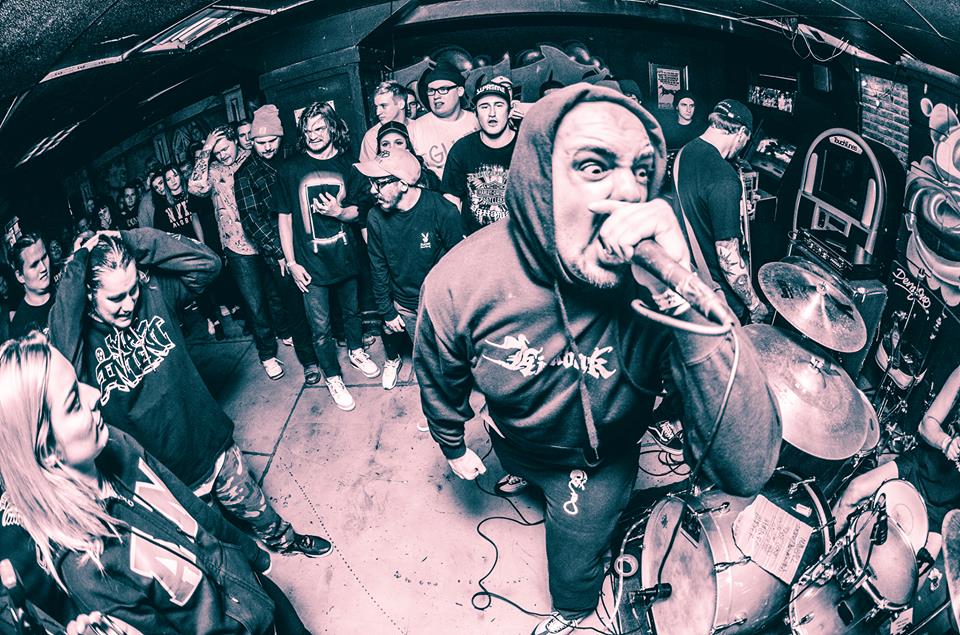 .<a href="/stonehardcore/">STONE</a> Premiere New Music Video for "Skeletons" shamelesspromo.net/the-artists/20…