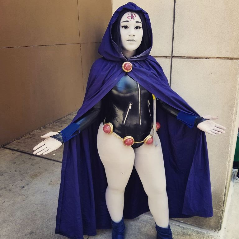 succubunniee's tweet photo. Hey y'all #iruincosplay because I'm afro Latina AND I need to lose 50 pounds before putting on another cosplay or spandex ever again. Stated FAX guys lmao. https://t.co/j1orIX9A9x