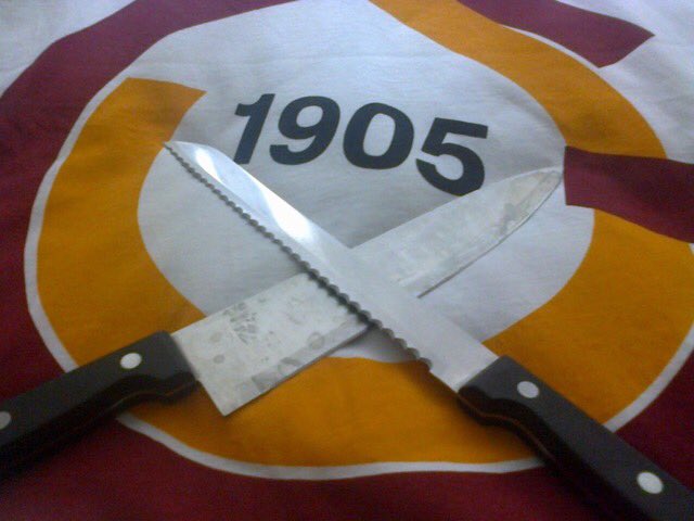 KadimKardeslik's tweet photo. #yellowfriday #Kill4you https://t.co/FUqGZ1nyS6