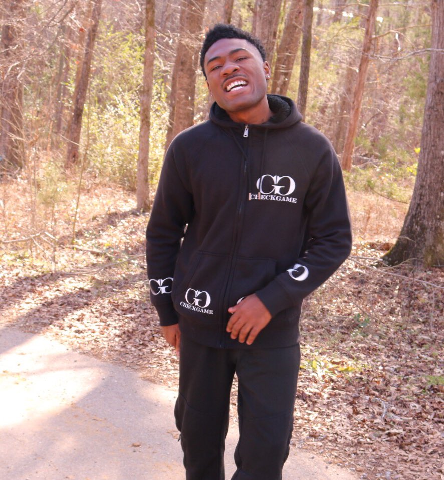 srt_check's tweet image. I stopped acting funny and got serious, then started increasing my money. My alone time with myself made realize how rich I am. #checkgame #checktoorich