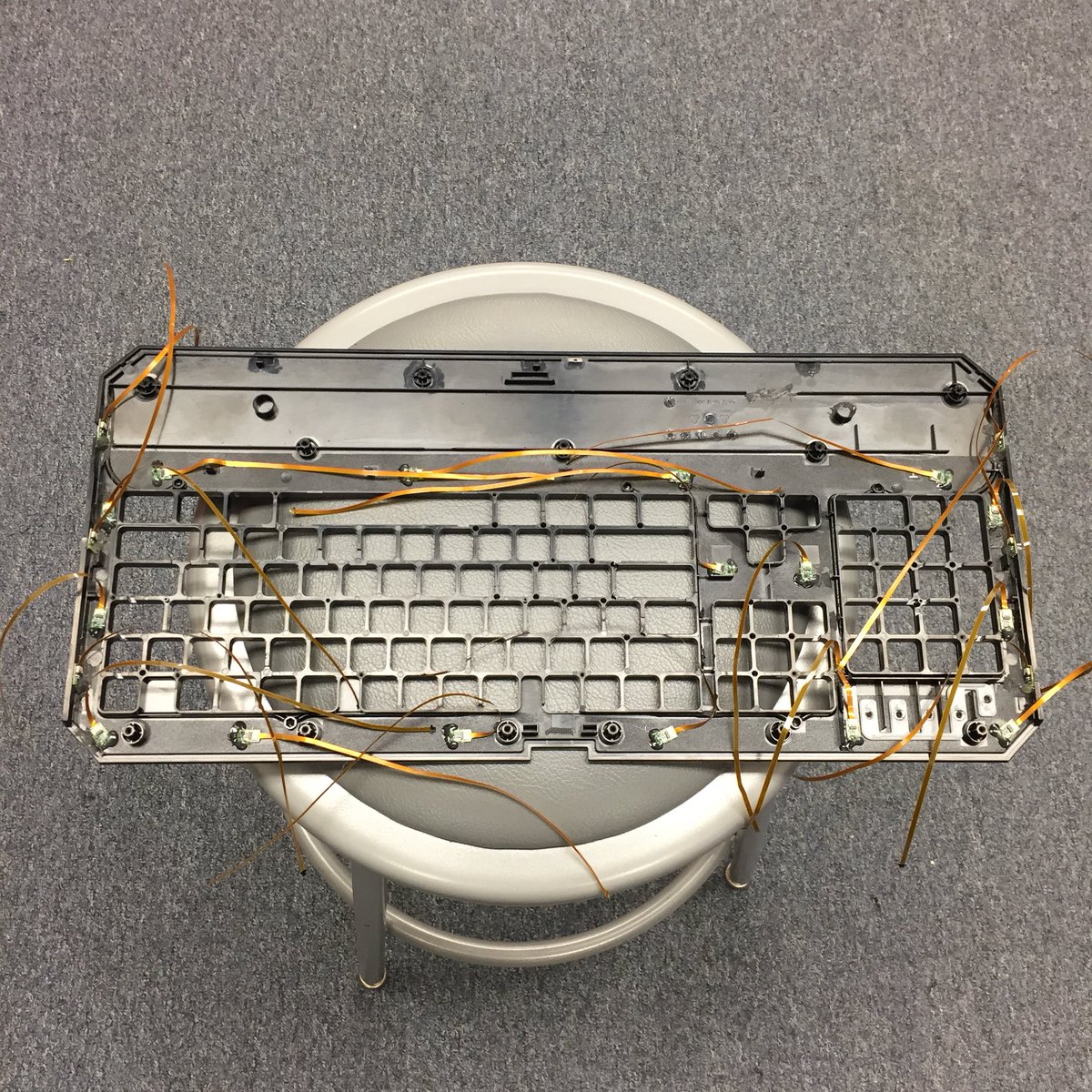 VRBuilds's tweet image. SteamVR trackable keyboard in the making. #SteamVR #VR #VirtualBuilds #HTCVive #Valve