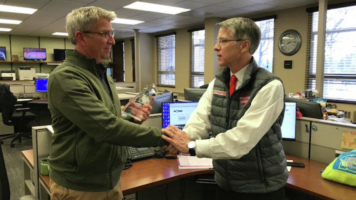 WDAYnews's tweet photo. Kevin Wallevand surprised with community leadership award at work https://t.co/7Aj7ODz8Jh https://t.co/TNIQJHtvRx