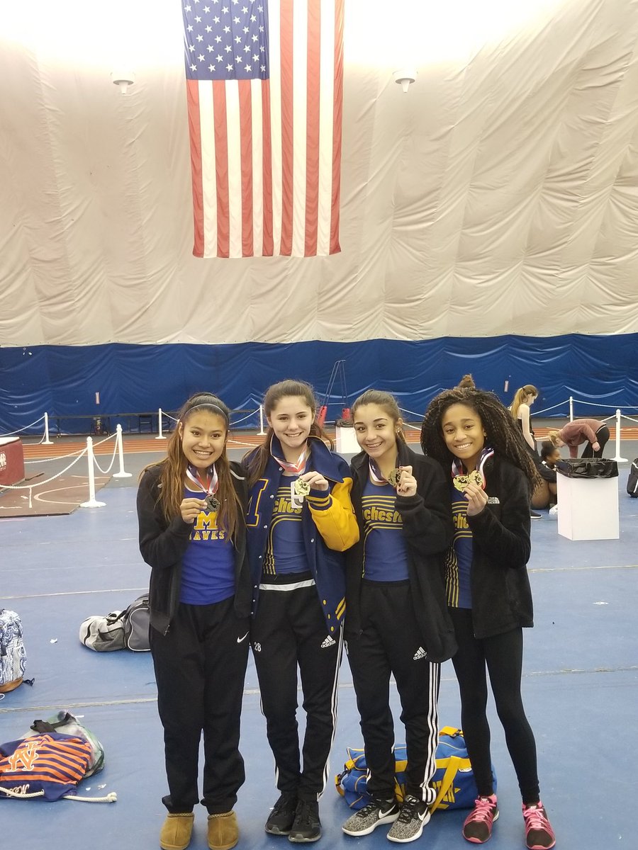 coachmoore19's tweet photo. Amaro, Oliver, D'Amato, Ellis win freshman 4x400!
#youngandfast
#teamwork
#ladyhawksfly
@MTHS_Sports
@HawksNest732 https://t.co/G1aajiJDdu