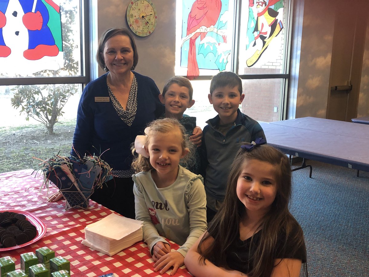 chandler7770's tweet photo. Delivering bookmarks! #pullenpride https://t.co/Dh0ionBmpn