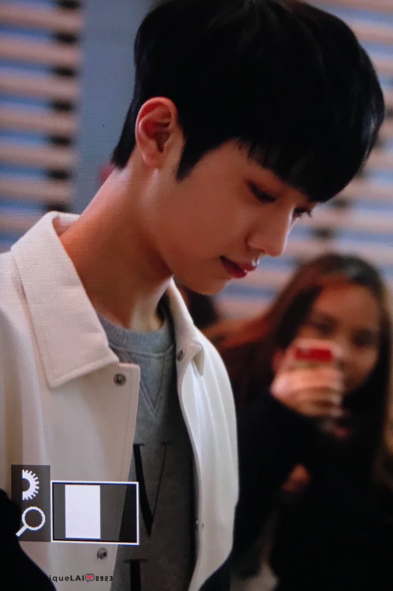 UniqueLAI_0923's tweet photo. 180126
#라이관린 #워너원 #LaiKuanLin https://t.co/lKgPpHNDdJ