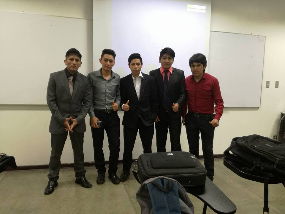 AbelFranklinh's tweet photo. Nunca fuimos nada, pero siempre hubo algo. #conmisamigos....🎓🎓🎓
@HuamanClemen https://t.co/eLxsnqPwIa