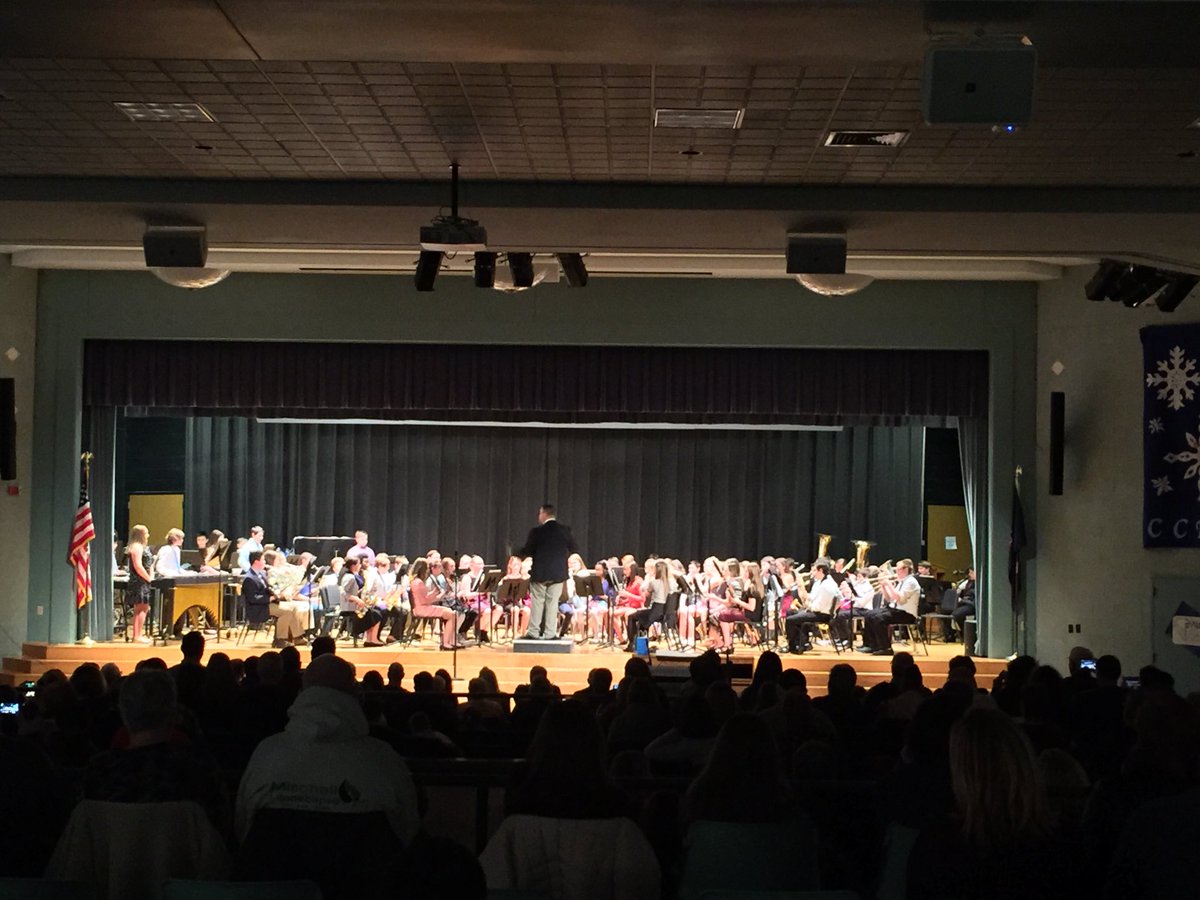 cedarcrestband's tweet photo. Congrats to @CdrCrstMSBands on a job well done tonight! You sounded great! #FutureBandos #futureisbright https://t.co/RLdxmbUe6J
