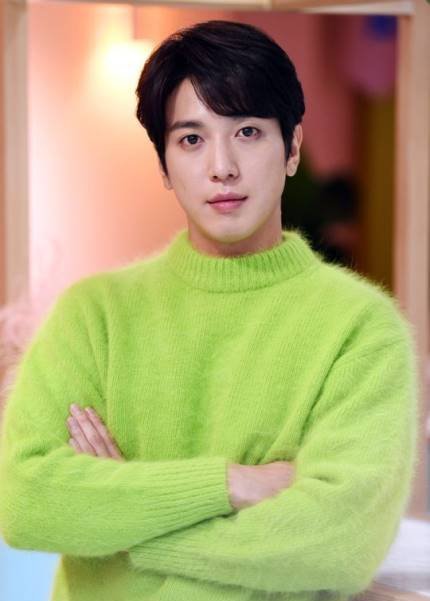 enjoywithkorea's tweet photo. 《GT•TOUR 韓流情報》
#CNBLUE #ジョン・ヨンファ,3月5日に入隊を発表 ！！😢😢
午後中にお見送りツアーを受付開始致します https://t.co/kEJQKoTIsb