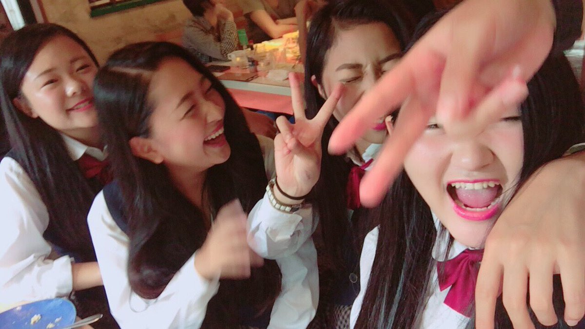 mami_10830's tweet photo. 😈Today😈
LINEが鳴ればすぐ集まれる関係♥️
喧嘩多め、笑顔多めのメンツ♥️
🧚‍♀@yurinaxxx771 🧚‍♀️
🧚‍♀️@chiiiii_yaaaaa 🧚‍♀️
🧚‍♀️@mami_10830 🧚‍♀️
🧚‍♀️@x29x19x09x 🧚‍♀️ https://t.co/VE6EFenKP2