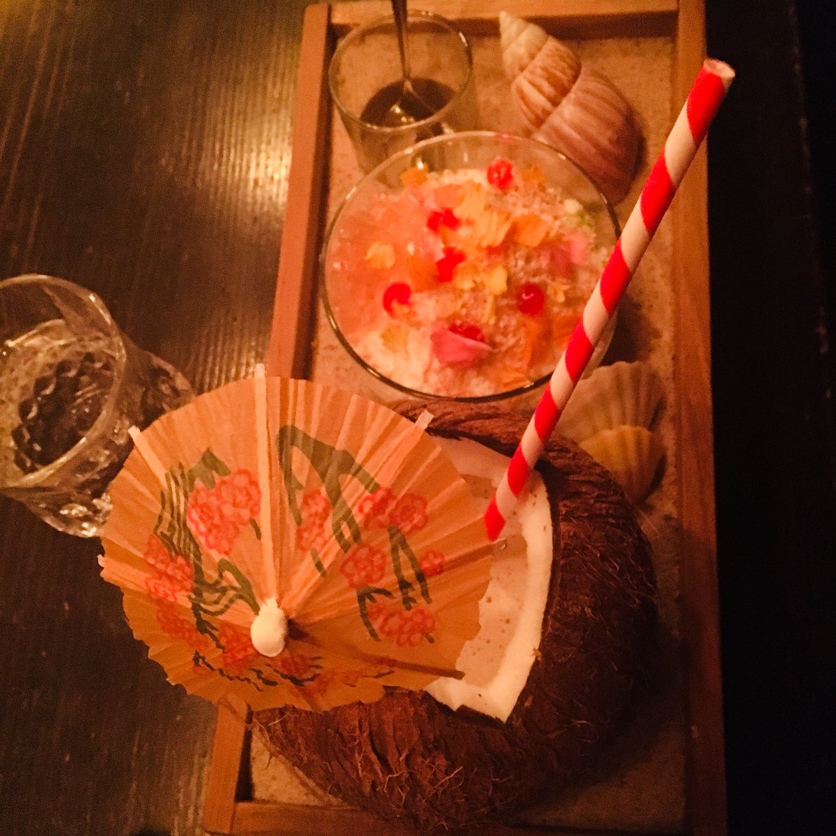 Thank you <a href="/barcheftoronto/">BarChef</a> for another incredible #cocktail experience tonight! <a href="/FrankieSolarik/">Frankie Solarik</a> <a href="/mattdusk/">mattdusk</a> 🥃 #MolecularMixology