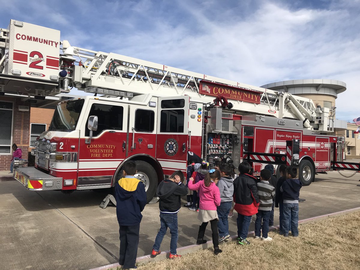 MrMarquez2's tweet photo. Career day! 🚒 Bomberos @HolmquistES @ckutiev1 #bilingual #Kindergarten https://t.co/X3nZAbJcYm