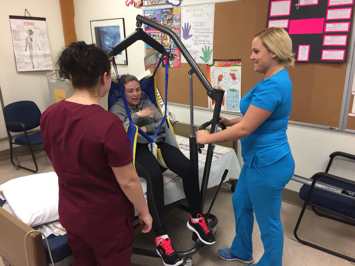 learningcentres's tweet photo. Train to be a #PSW @NorthSimcoeLC @SCDSB_Schools  Attend the info session on Mon Jan 29 at 1:30pm to learn more! https://t.co/Ys31nwxz9c