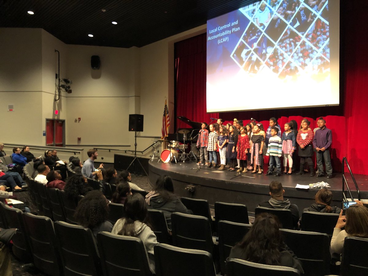 garrickCowen's tweet photo. Thank you to Mr. Quinby and the @lasselleVVUSD leopard choir for an awesome performance at tonight’s LCAP community meeting at Rancho Verde HS.  #LCAPWORKS https://t.co/lX1fkdOfdj @ValVerdeUSD @RVHSPrincipal16 https://t.co/rXzwcZxiLj